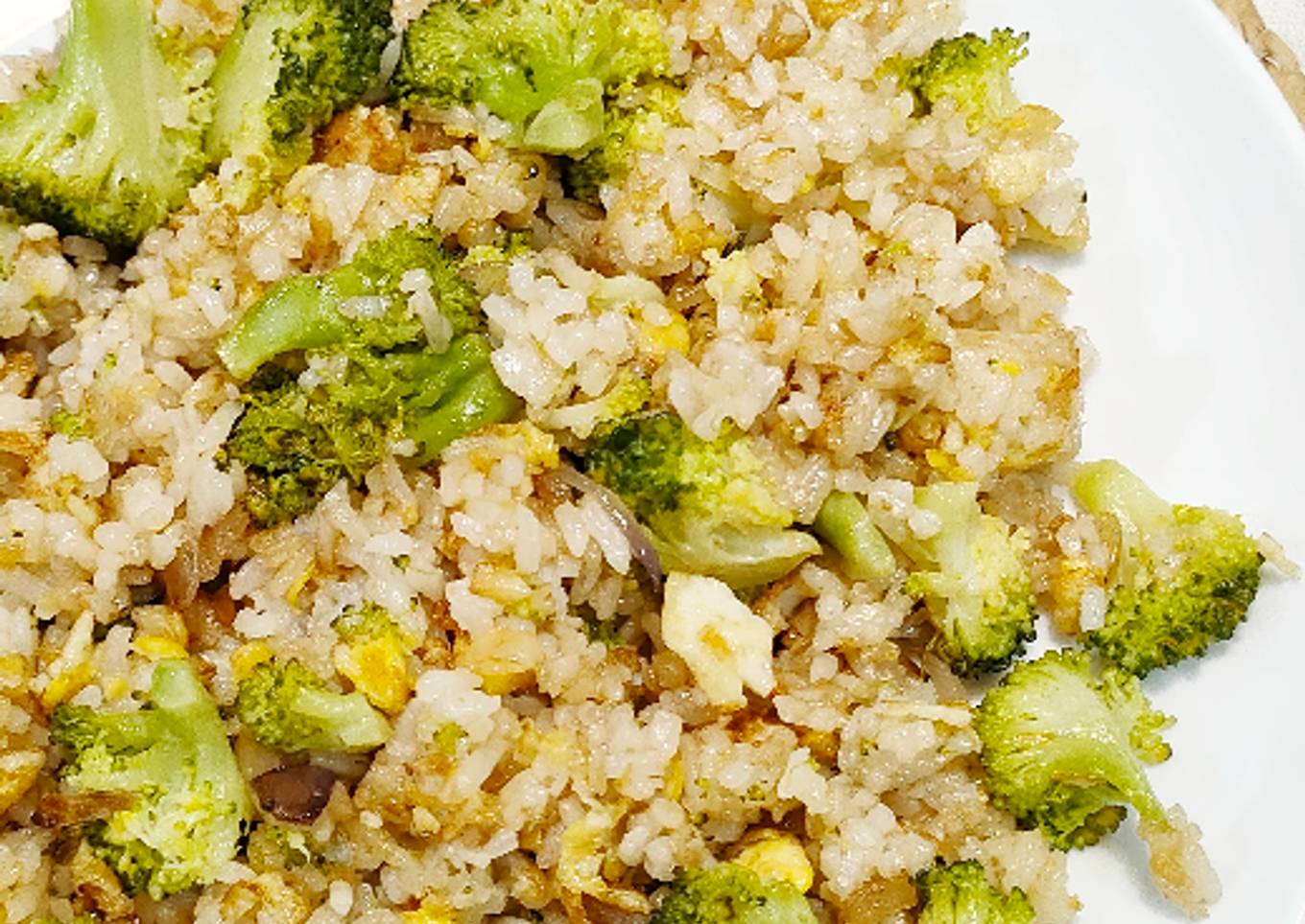 Nasi Goreng Brokoli Enak dan Praktis
