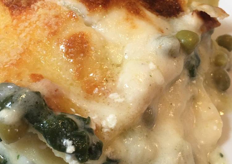 Lasagne veloci al mix di verdure e nuvole di ricotta