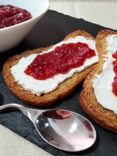 Una foto de Confitura de pimiento del piquillo