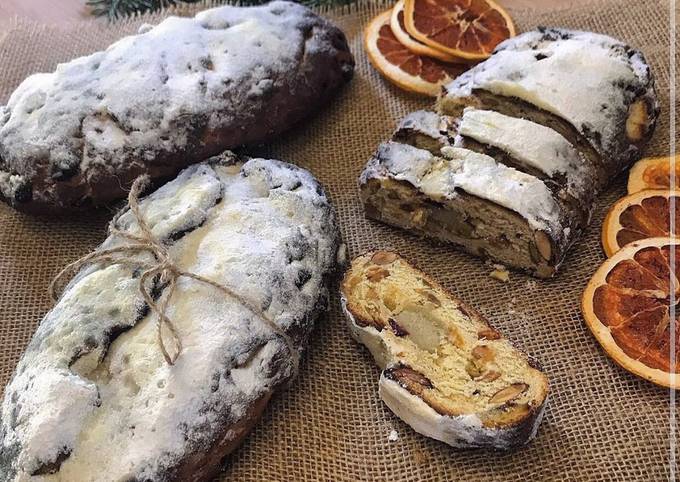 Різдвяний німецький штолен з марципаном🥮