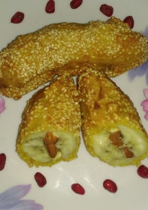 A picture of Stuffed dry fruits banana roast.