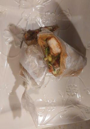 A picture of بوٹی رول.