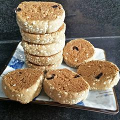 Bajra choco chip cookies A picture of Bajra choco chip cookies.
