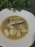 Pescado sierra en caldo verde