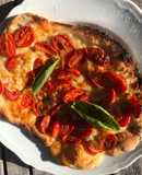 Margherita con datterini e bufala rapida(in forno col fuoco di legna)