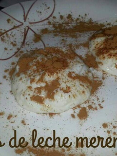 Una foto de Natillas de leche merengada (Sin huevo) thermomix
