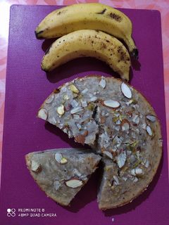 બનાના કેક (Banana cake recipe in Gujarati) રેસીપી મુખ્ય ફોટો