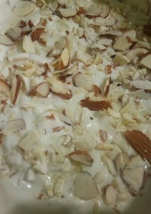 ફ્રૂટ ક્રીમ(Fruit cream recipe in Gujarati) રેસીપી મુખ્ય ફોટો