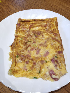 A picture of Bacon and Egg Omelette.