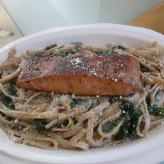 SPINACH fettuccine w/salmon A picture of SPINACH fettuccine w/salmon.