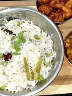 கீரீன்பீஸ் புலாவ் (பச்சை பட்டாணி புலாவ்) (Green peas pulao recipe in tamil) செய்முறை முக்கிய புகைப்படம்