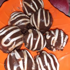 A picture of Coco Choco nut truffles.