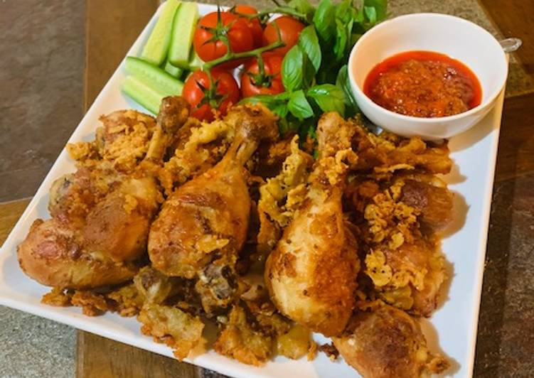 Bagaimana Menyiapkan Ayam Goreng Ala Mbok Berek (Resep No.30), Lezat
