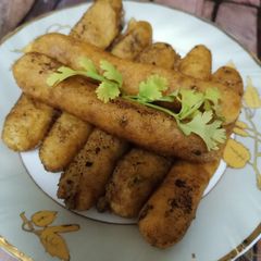 A picture of Potato sticks🥔🍠.