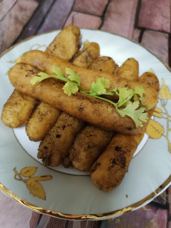 A picture of Potato sticks🥔🍠.