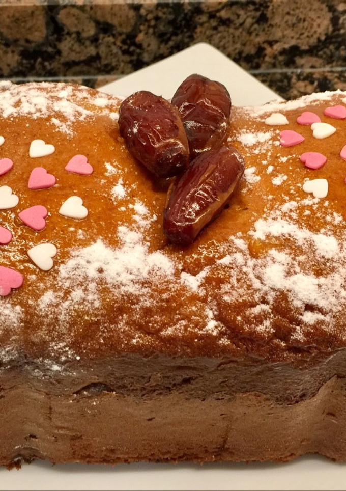 Una foto de Bizcocho de dátiles y pasas sin gluten (panificadora)