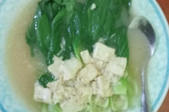 Bagaimana Menyiapkan Pokcoy tumis bawang putih Ekonomis Untuk Jualan