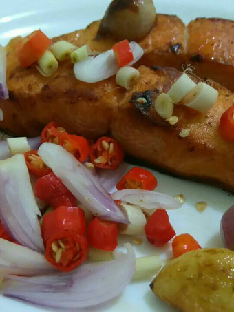 Resep Salmon sambel matah Enak Dan Mudah