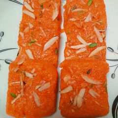 A picture of Papaya burfi.