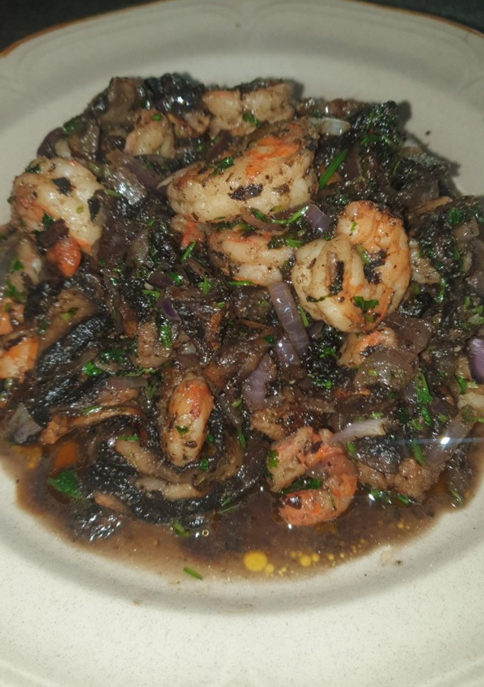 Una foto de Camarones&hongos portobello
