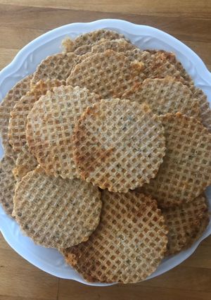 Kovászos sajtos tallér recept fotója
