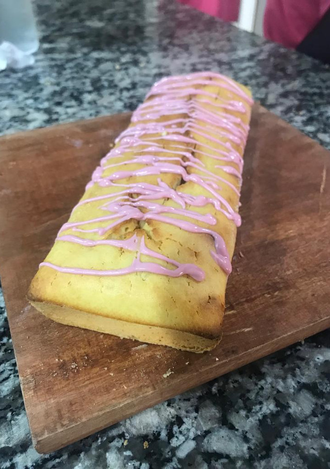 Una foto de Budín de limón 💛💗