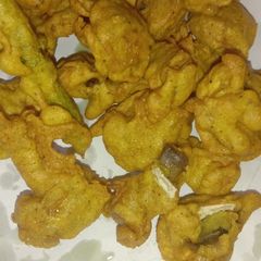 A picture of Paneer pakode.