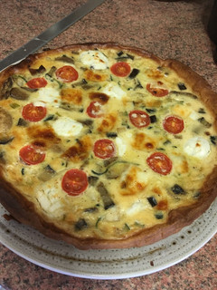 Una foto de Quiche de verduras y queso de cabra