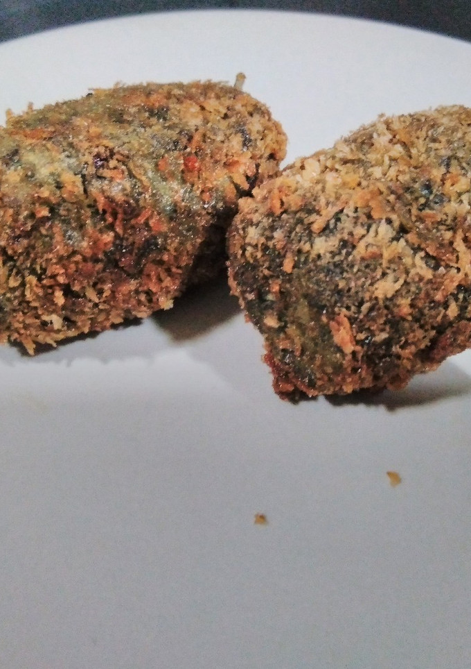 Una foto de Croquetas de espinacas con queso de rulo y nueces