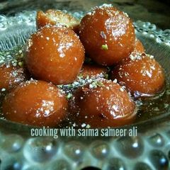 A picture of Bread gulab jamun.