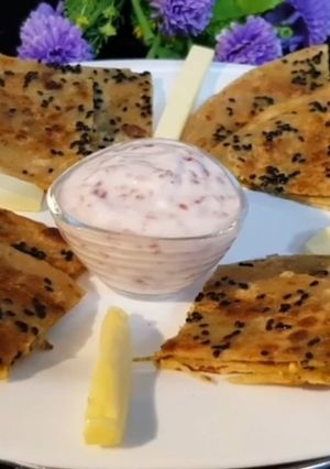 ठेचा पराठें रेसिपी मुख्य फोटो