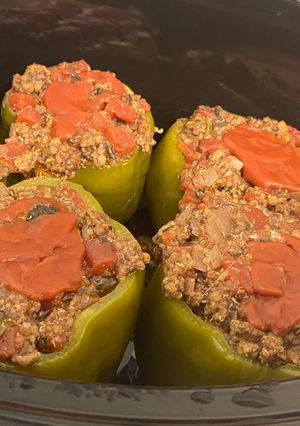 A picture of Crock Pot Stuffed Peppers.