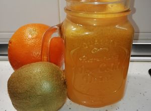 Foto principal de Licuado de zanahoria, manzana, kiwi y naranaja