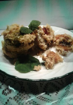 A picture of Mug Muffins with gummy bears.