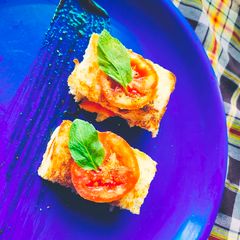 A picture of Tomato toast sandwich.