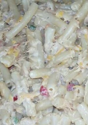 A picture of Macaroni and cheese salad.