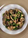 Mushrooms with green onions and parsley