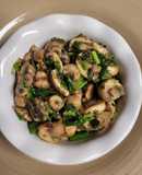 Mushrooms with green onions and parsley