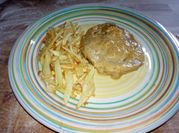 Una foto di arrosto al forno con patate