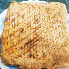 A picture of Grill Paneer Paratha.