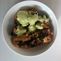 A picture of Green Tahini Sauce #vegan #gluten-free #paleo #5minuterecipe.