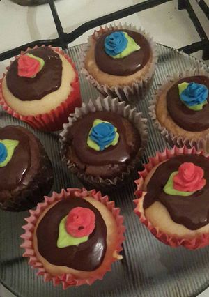 Una foto de Muffins de vainilla, chocolate & dulce de leche