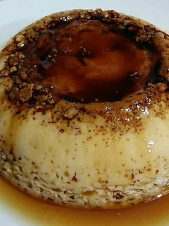 Una foto de Flan de huevo con higos frescos (en microondas)