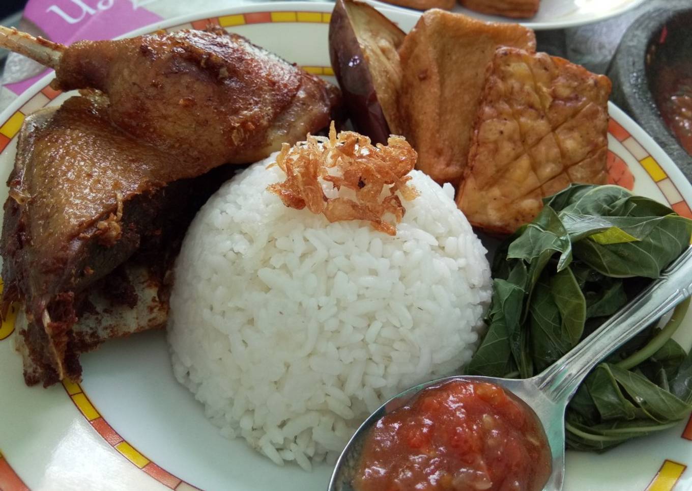 Bebek Goreng