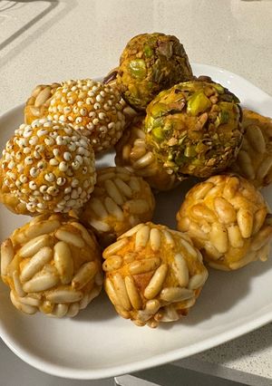 Foto principal de Panellets de boniato con piñones y pistachos saludables