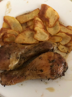 Una foto de Muslos de pollo al horno