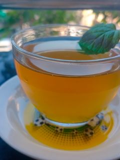 हर्बल टी [immunity booster] (herbal tea recipe in marathi) रेसिपी चे मुख्य फोटो 