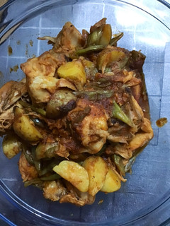 A picture of Chicken Afritada.
