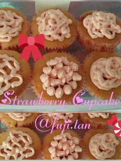 Foto resep Simple Strawberry Cupcake by Fuji