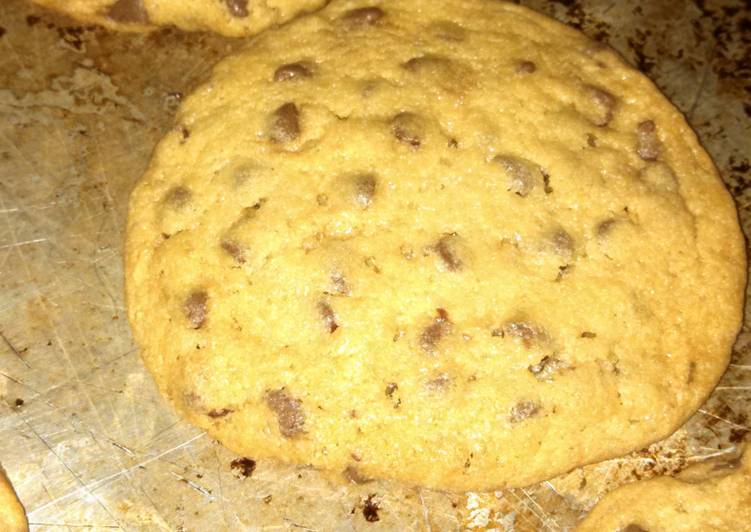 Simple Way to Prepare Homemade Chocolate Chip, Peanut Butter Cookies